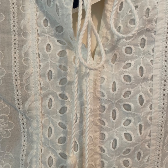 NWT Solitaire Women’s Sleeveless White Eyelet Top  XL - Picture 4 of 7